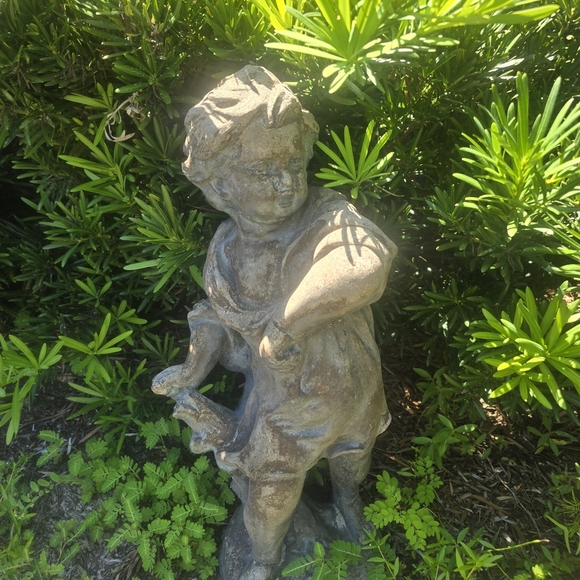 Antique-Style Gray Statue - Picture 3 of 4
